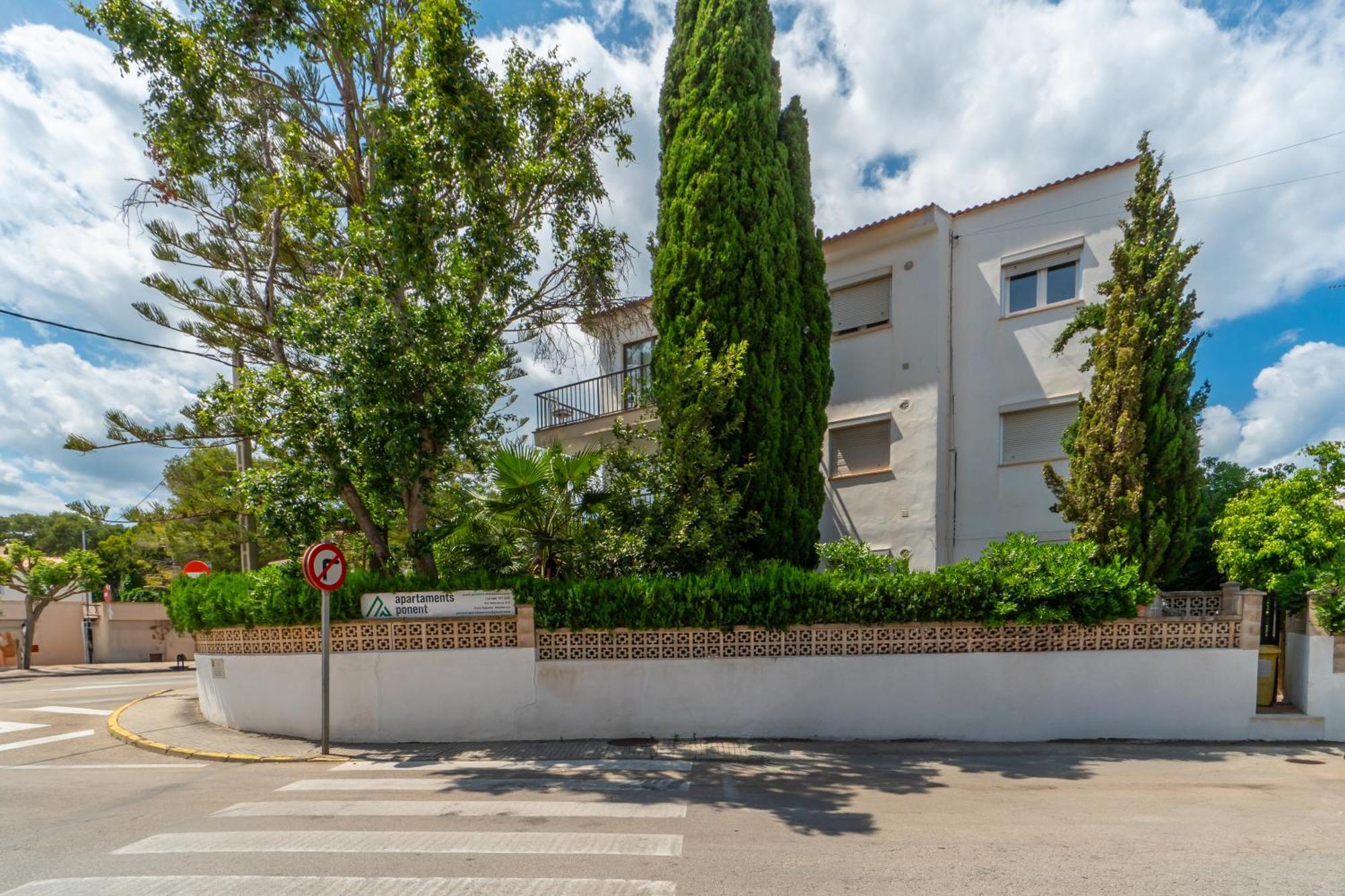 Ponent E Apartment